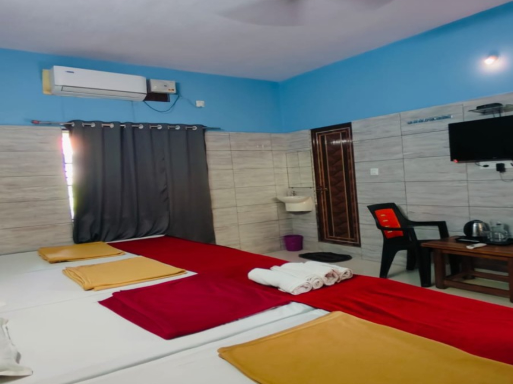 4 Bed AC Room